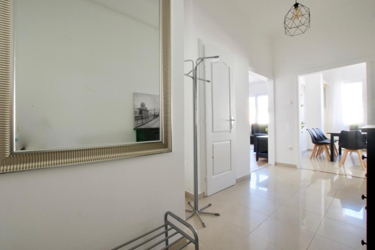 Standard Apartment By Hi5 - Tatra Street Будапеща Екстериор снимка