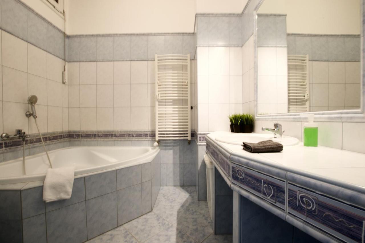 Standard Apartment By Hi5 - Tatra Street Будапеща Екстериор снимка