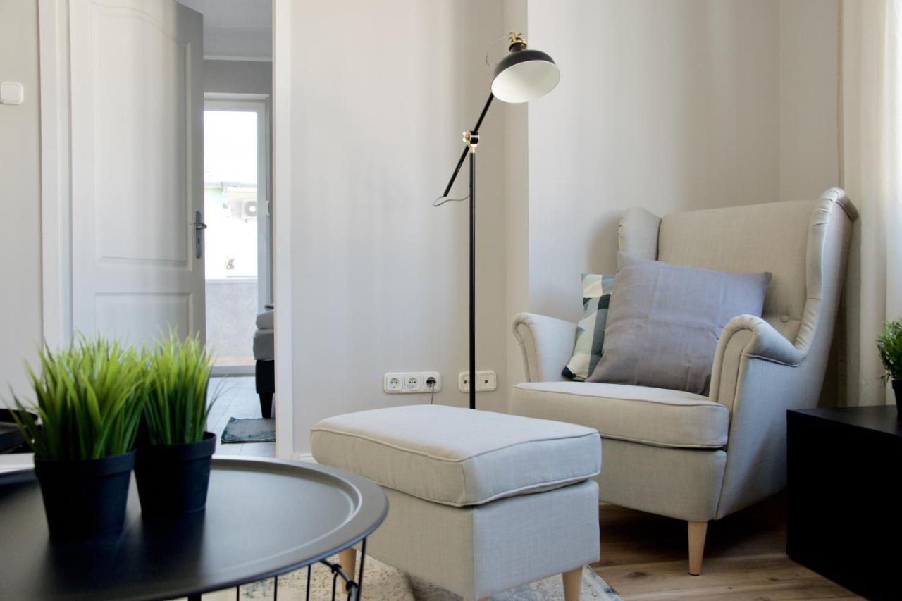 Standard Apartment By Hi5 - Tatra Street Будапеща Екстериор снимка