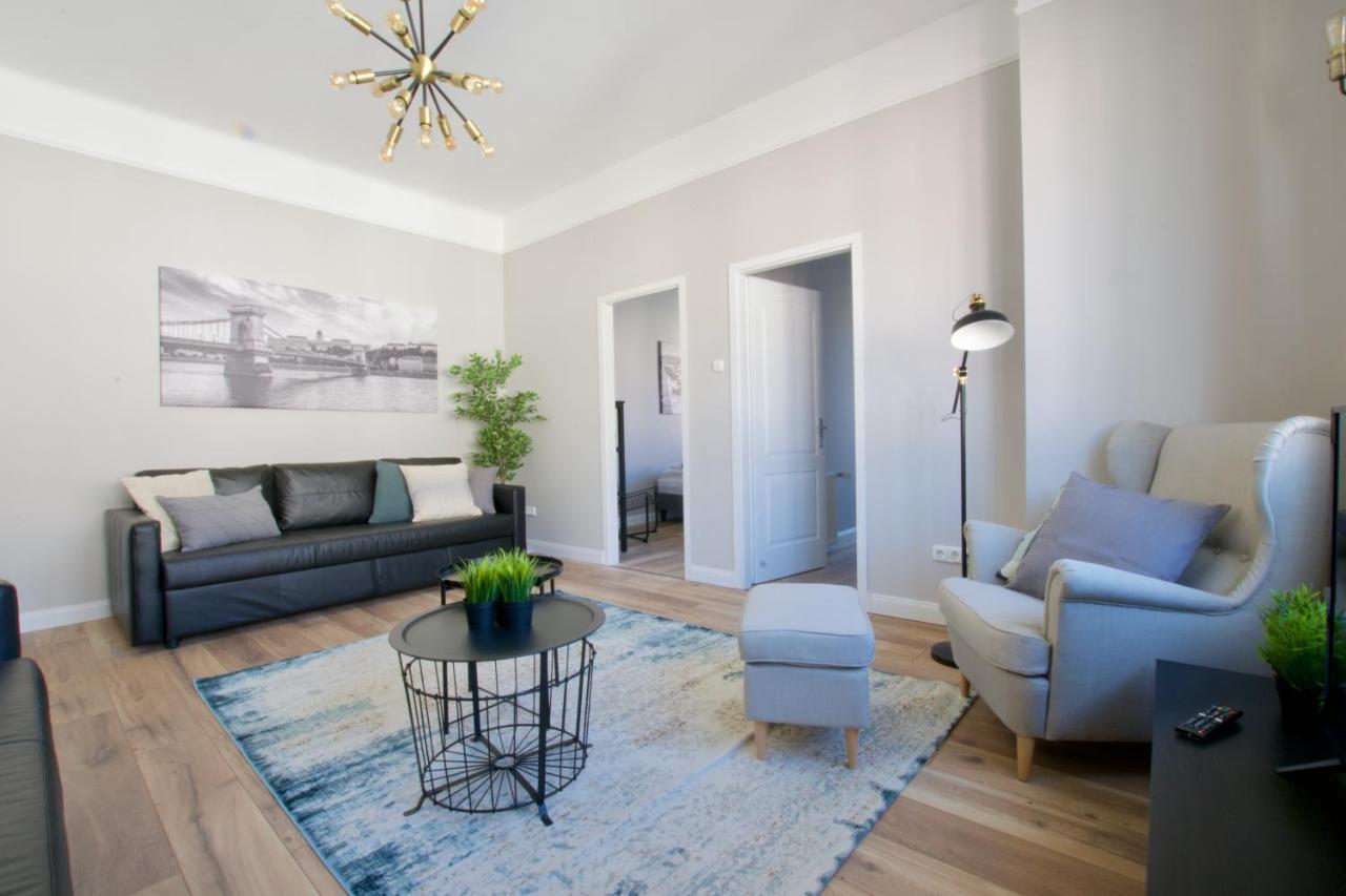 Standard Apartment By Hi5 - Tatra Street Будапеща Екстериор снимка